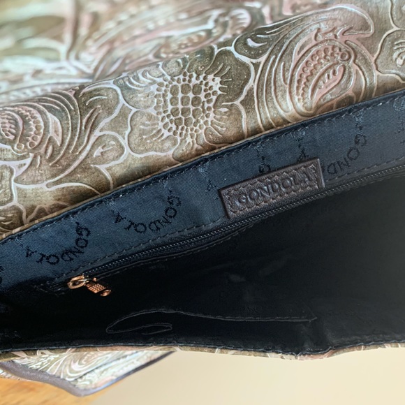 Embossed Paisley Print Shoulder Bag - Picture 5 of 6